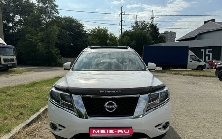 Nissan Pathfinder, 2016 год, 2 280 000 рублей, 4 фотография