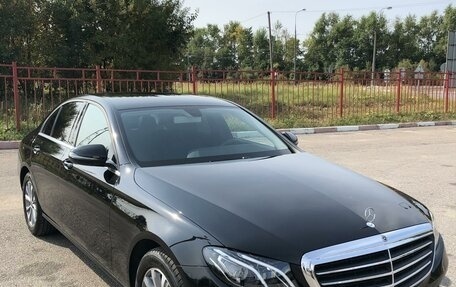 Mercedes-Benz E-Класс, 2018 год, 3 300 000 рублей, 2 фотография