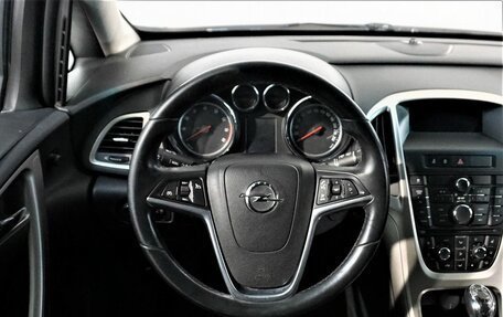Opel Astra J, 2010 год, 709 000 рублей, 8 фотография
