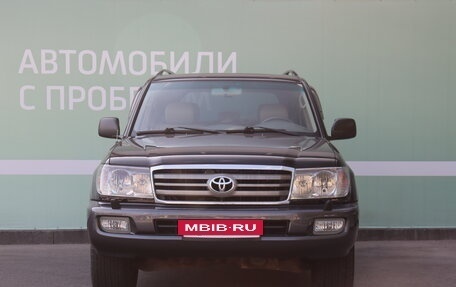 Toyota Land Cruiser 100 рестайлинг 2, 2005 год, 2 495 000 рублей, 4 фотография
