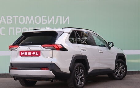 Toyota RAV4, 2023 год, 4 150 000 рублей, 3 фотография