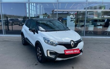Renault Kaptur I рестайлинг, 2018 год, 1 750 000 рублей, 3 фотография