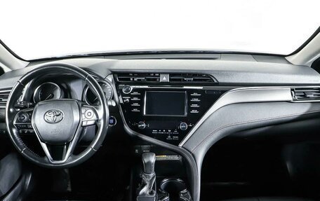 Toyota Camry, 2020 год, 3 121 000 рублей, 11 фотография