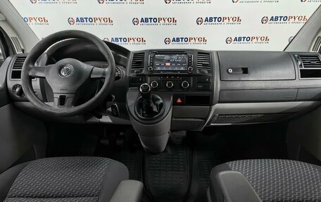 Volkswagen Caravelle T5, 2012 год, 1 379 000 рублей, 6 фотография