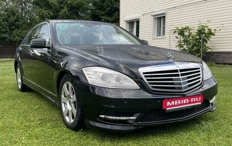 Mercedes-Benz S-Класс, 2009 год, 1 750 000 рублей, 3 фотография