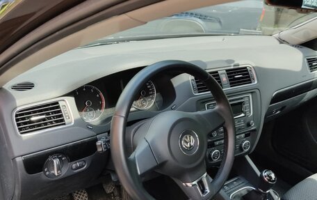 Volkswagen Jetta VI, 2014 год, 1 890 000 рублей, 3 фотография