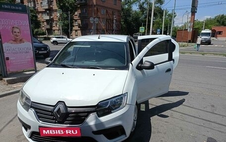 Renault Logan II, 2019 год, 700 000 рублей, 1 фотография