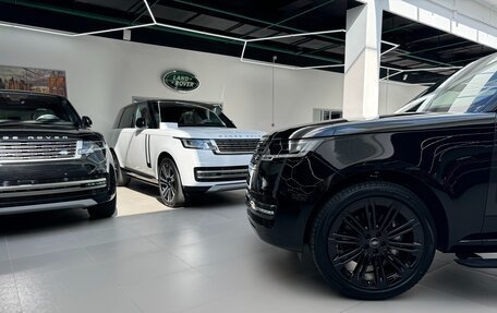 Land Rover Range Rover IV рестайлинг, 2023 год, 24 990 000 рублей, 39 фотография