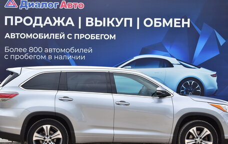 Toyota Highlander III, 2014 год, 3 600 000 рублей, 2 фотография