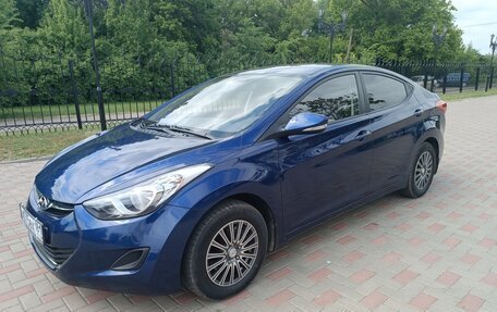 Hyundai Elantra V, 2012 год, 1 490 000 рублей, 2 фотография