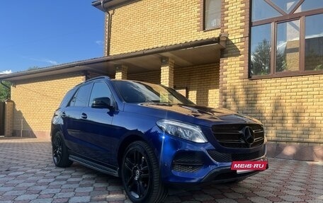 Mercedes-Benz GLE, 2017 год, 4 200 000 рублей, 3 фотография