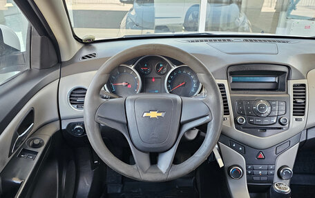 Chevrolet Cruze II, 2011 год, 630 000 рублей, 6 фотография