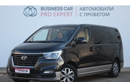 Hyundai H-1 II рестайлинг, 2019 год, 2 874 000 рублей, 1 фотография