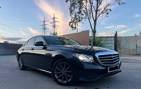 Mercedes-Benz E-Класс, 2018 год, 2 100 000 рублей, 2 фотография