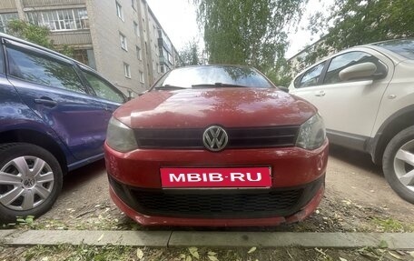 Volkswagen Polo VI (EU Market), 2010 год, 400 000 рублей, 1 фотография