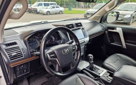 Toyota Land Cruiser Prado 150 рестайлинг 2, 2020 год, 4 650 000 рублей, 11 фотография