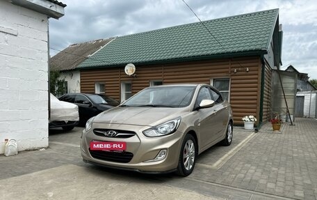 Hyundai Solaris II рестайлинг, 2012 год, 1 250 000 рублей, 12 фотография