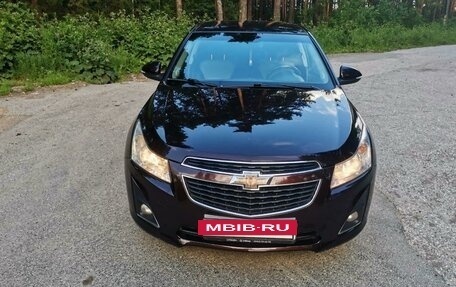 Chevrolet Cruze II, 2013 год, 1 050 000 рублей, 2 фотография