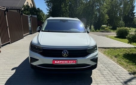 Volkswagen Tiguan II, 2021 год, 3 400 000 рублей, 3 фотография