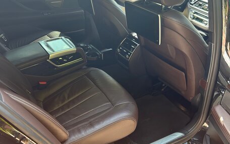 BMW 7 серия, 2018 год, 4 700 000 рублей, 11 фотография
