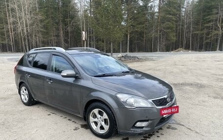 KIA cee'd I рестайлинг, 2010 год, 950 000 рублей, 2 фотография