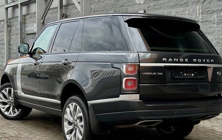 Land Rover Range Rover IV рестайлинг, 2021 год, 9 950 000 рублей, 4 фотография