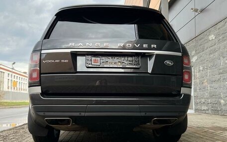 Land Rover Range Rover IV рестайлинг, 2021 год, 9 950 000 рублей, 5 фотография