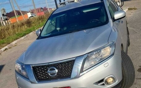 Nissan Pathfinder, 2016 год, 1 875 000 рублей, 1 фотография