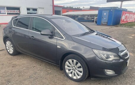 Opel Astra J, 2011 год, 750 000 рублей, 2 фотография