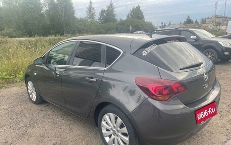 Opel Astra J, 2011 год, 750 000 рублей, 5 фотография