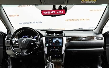 Toyota Camry, 2016 год, 1 795 000 рублей, 10 фотография