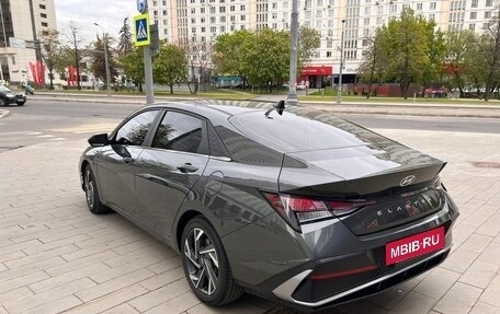 Hyundai Elantra, 2023 год, 2 700 000 рублей, 2 фотография