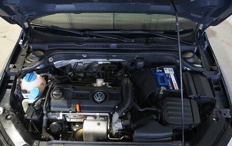 Volkswagen Jetta VI, 2011 год, 1 080 000 рублей, 10 фотография