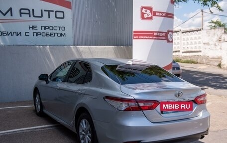 Toyota Camry, 2021 год, 3 250 000 рублей, 10 фотография