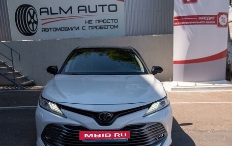 Toyota Camry, 2018 год, 3 300 000 рублей, 2 фотография