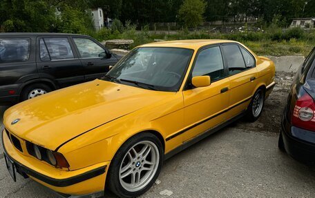 BMW 5 серия, 1989 год, 750 000 рублей, 1 фотография