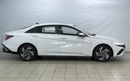 Hyundai Elantra, 2023 год, 2 550 000 рублей, 9 фотография