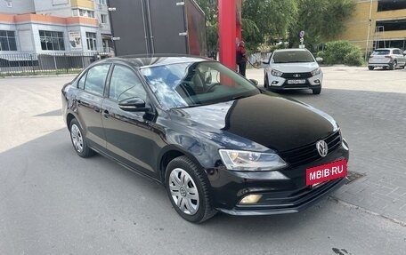 Volkswagen Jetta VI, 2015 год, 1 350 000 рублей, 4 фотография