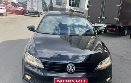 Volkswagen Jetta VI, 2015 год, 1 350 000 рублей, 2 фотография