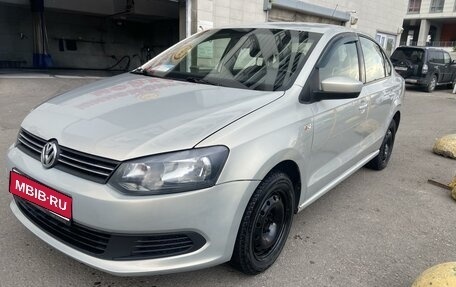 Volkswagen Polo VI (EU Market), 2011 год, 675 000 рублей, 1 фотография