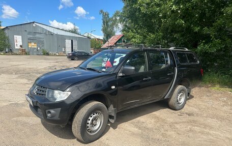 Mitsubishi L200 IV рестайлинг, 2015 год, 1 299 000 рублей, 1 фотография