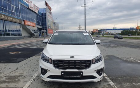 KIA Carnival III, 2019 год, 2 460 000 рублей, 1 фотография