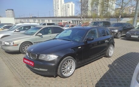 BMW 1 серия, 2011 год, 690 000 рублей, 1 фотография