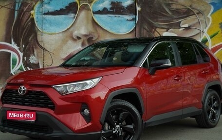 Toyota RAV4, 2021 год, 4 390 000 рублей, 1 фотография