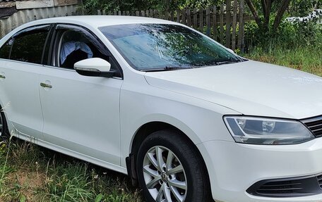 Volkswagen Jetta VI, 2012 год, 1 035 000 рублей, 2 фотография