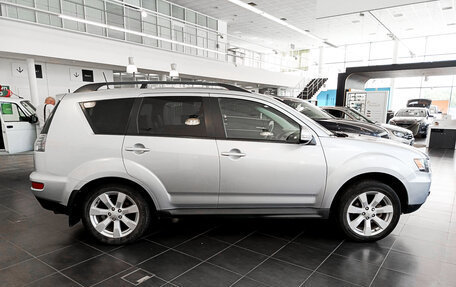 Mitsubishi Outlander III рестайлинг 3, 2011 год, 1 488 000 рублей, 4 фотография