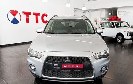 Mitsubishi Outlander III рестайлинг 3, 2011 год, 1 488 000 рублей, 2 фотография