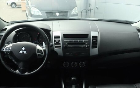 Mitsubishi Outlander III рестайлинг 3, 2011 год, 1 680 000 рублей, 6 фотография