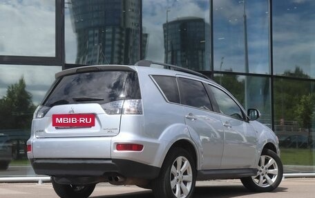 Mitsubishi Outlander III рестайлинг 3, 2011 год, 1 680 000 рублей, 2 фотография