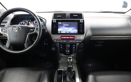 Toyota Land Cruiser Prado 150 рестайлинг 2, 2018 год, 5 750 000 рублей, 11 фотография